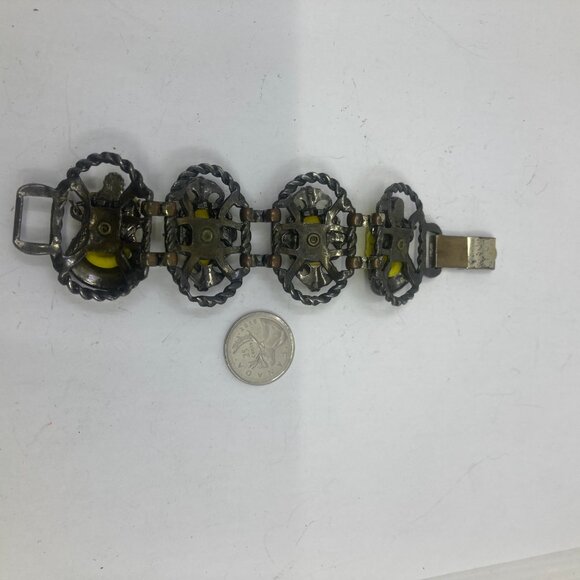 Vtg SELRO SELINI nubian asian princess yellow lucite panel metal bracelet - Picture 2 of 2